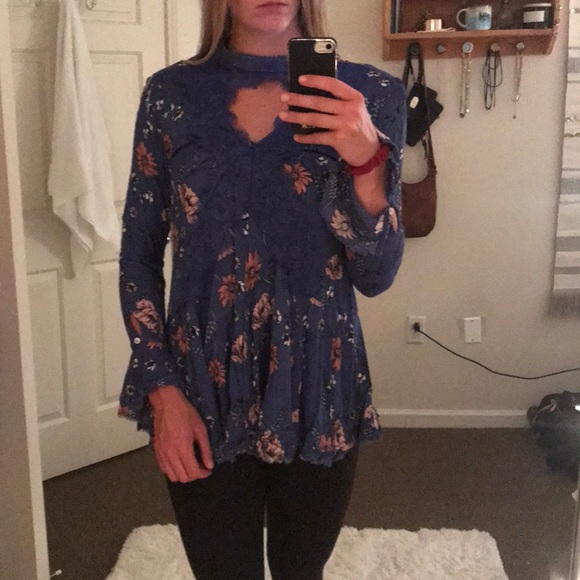 Altar’d State Floral Top - Picture 2 of 5